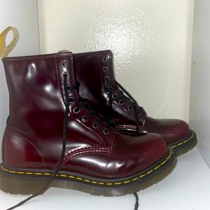 DR MARTENS JADON VEGAN BOOT not a platform reg boot :)